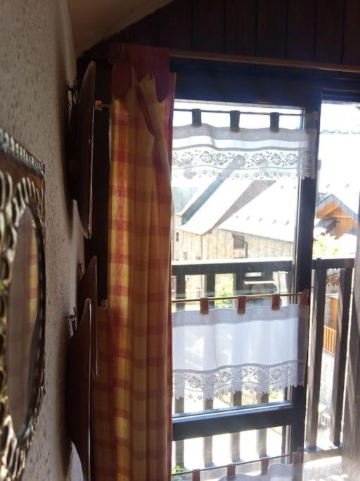 Atico En Pleno Pirineo Appartement El Pueyo de Jaca Buitenkant foto